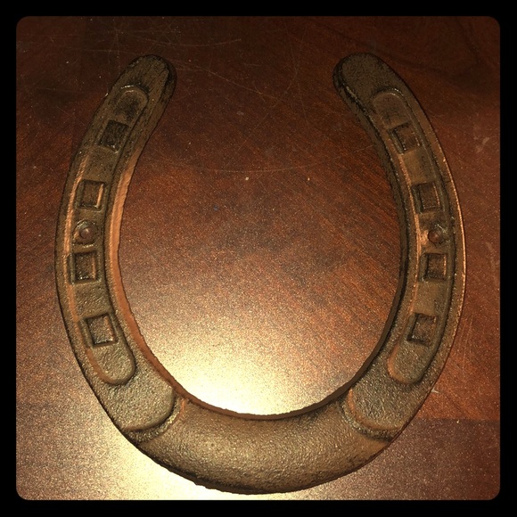 Metal horseshoe - Picture 1 of 1